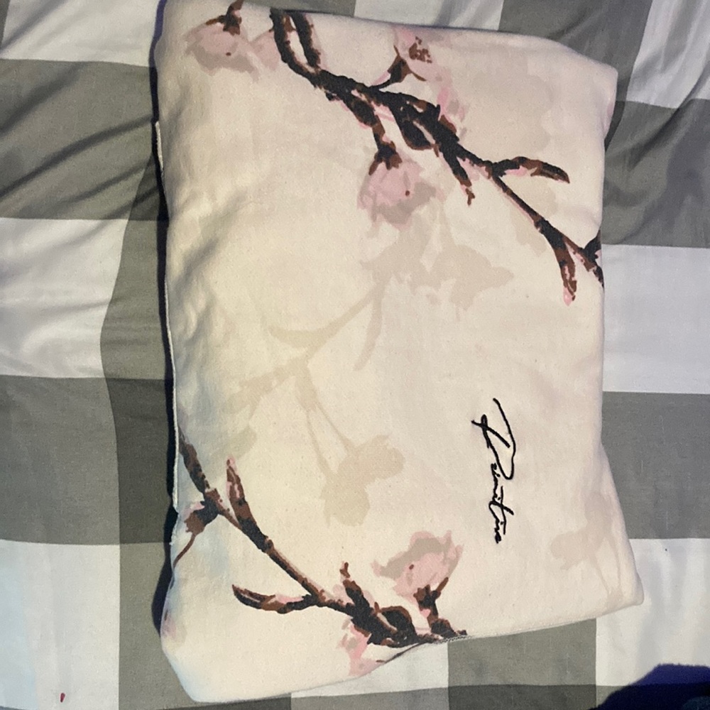 Barely worn